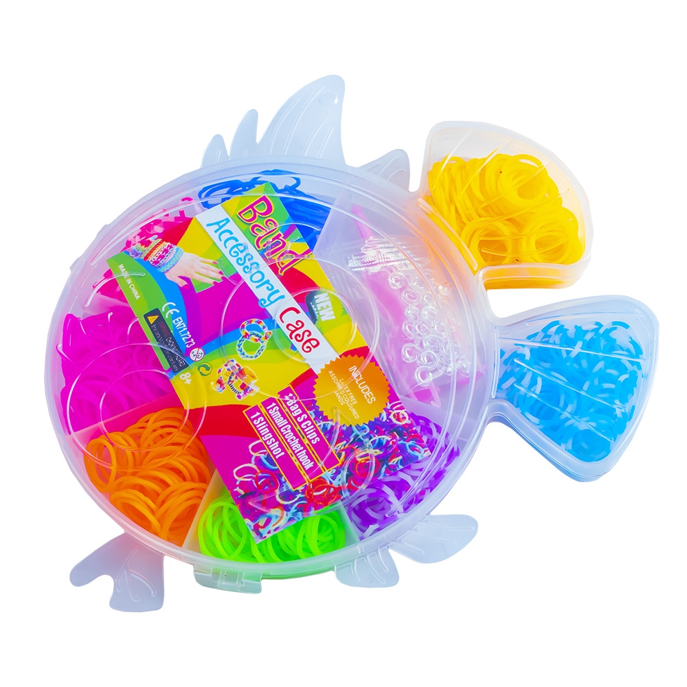 - elasticele sunt ambalate in cutie de plastic, cu multiple compartimente + maner,- ideala pentru a depozita elasticele si dupa utilizarea acestora.- Acest set de elastice este perfect pentru crearea unor bratari.- Jucaria este confectionata din material plastic, non-toxic.- Jucaria este destinata stimularii creativitatii si imaginatiei copiilor.